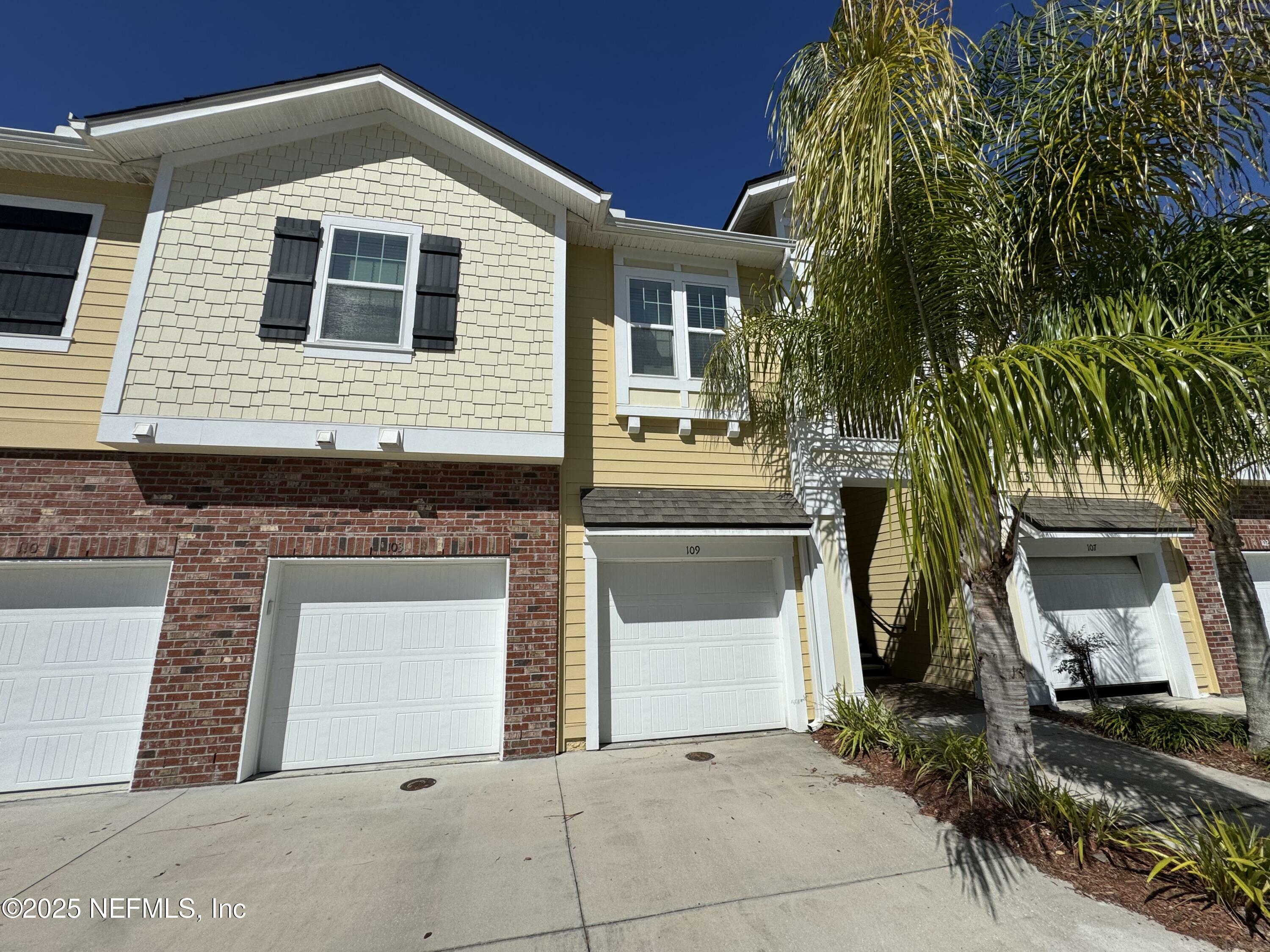 Property Photo:  131 Burnett Court 109  FL 32259 