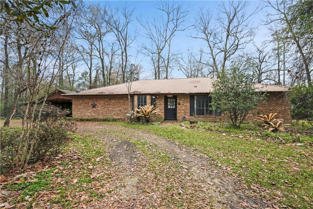 Property Photo: 43251 E Pleasant Ridge Road LA 70403