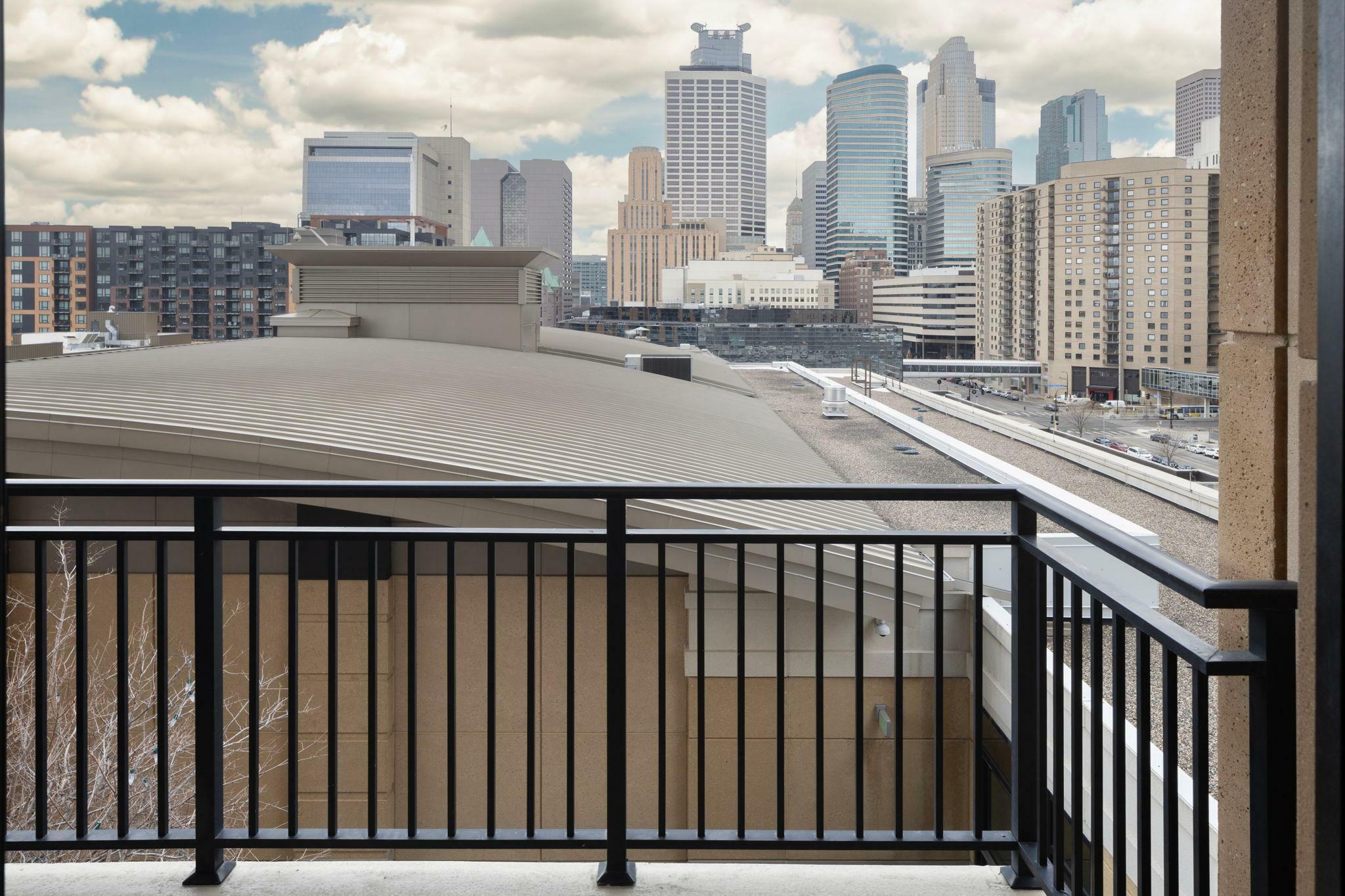 Property Photo: 100 3rd Avenue S 706 MN 55401