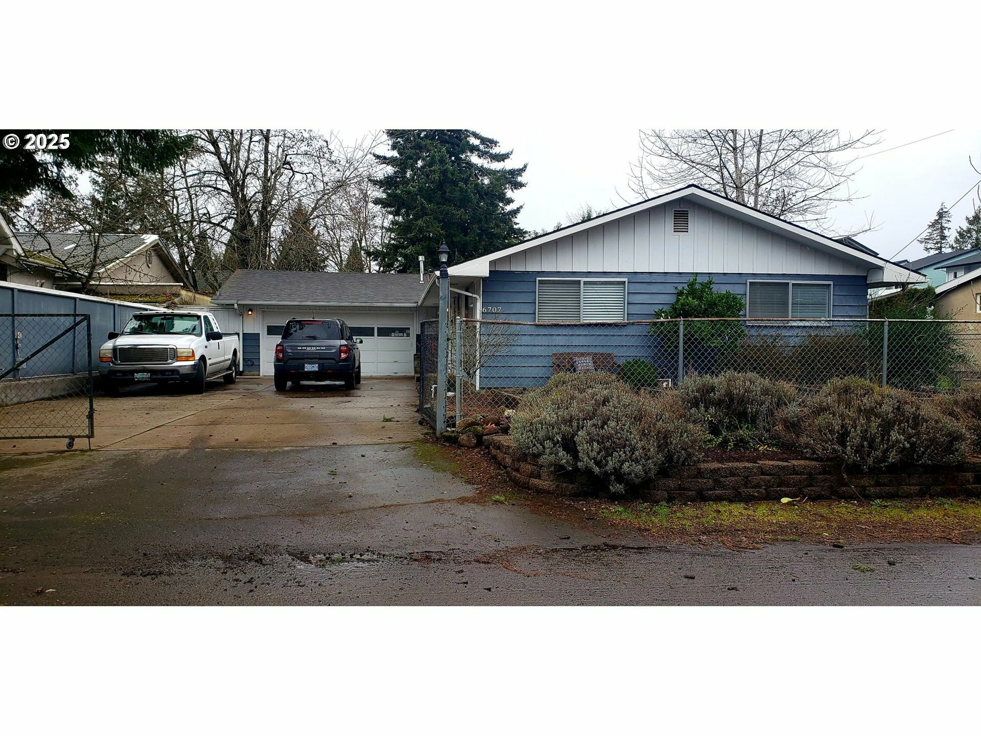 6707 SE 63rd Ave  Portland OR 97206 photo