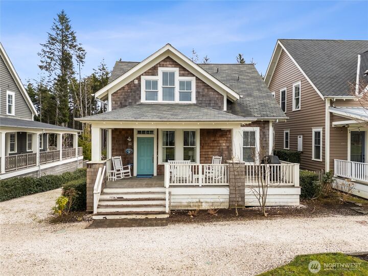 Property Photo:  92  Horseshoe Lane  WA 98571 