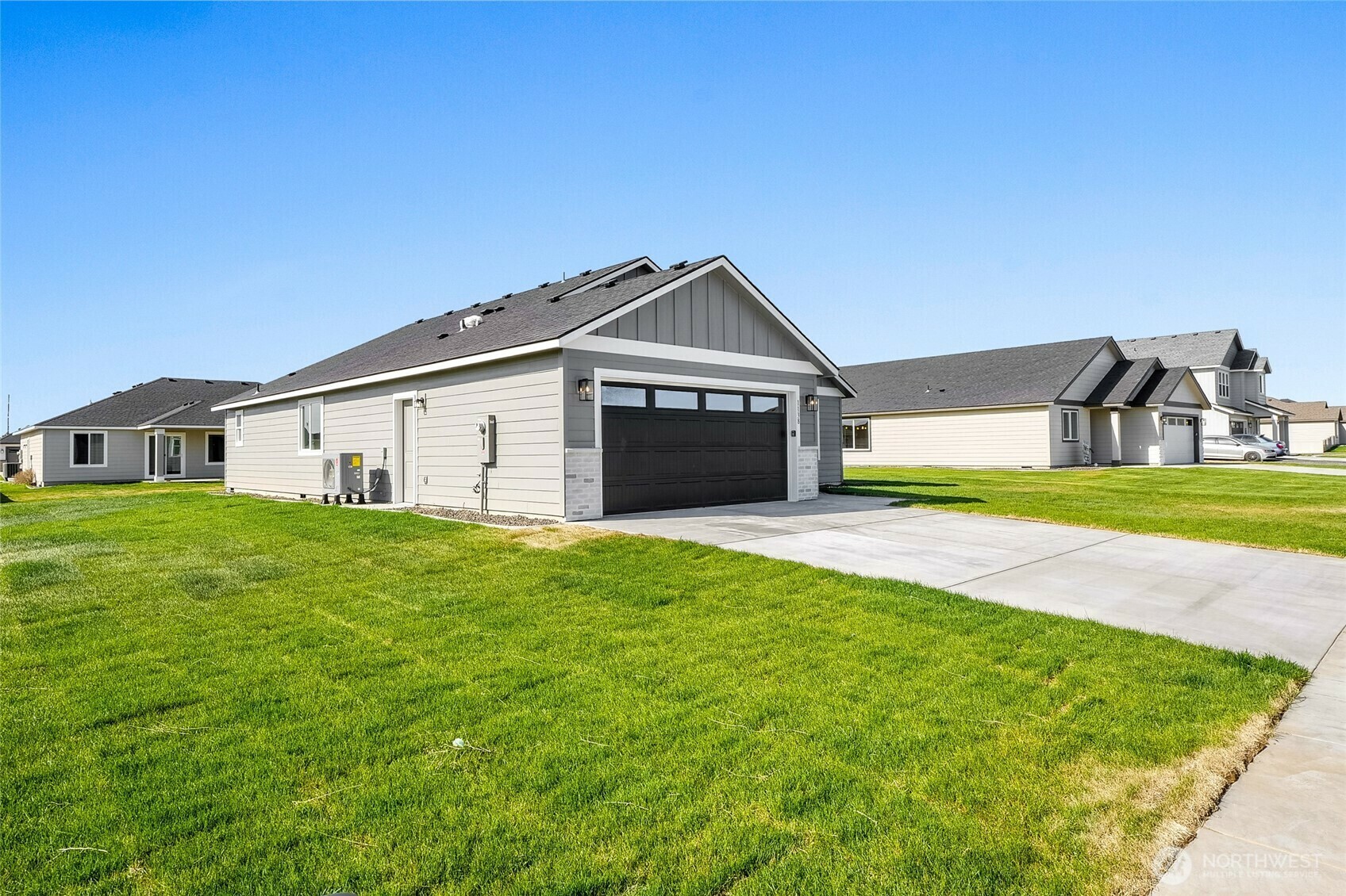 Property Photo: 1138 8th Avenue NE WA 98823