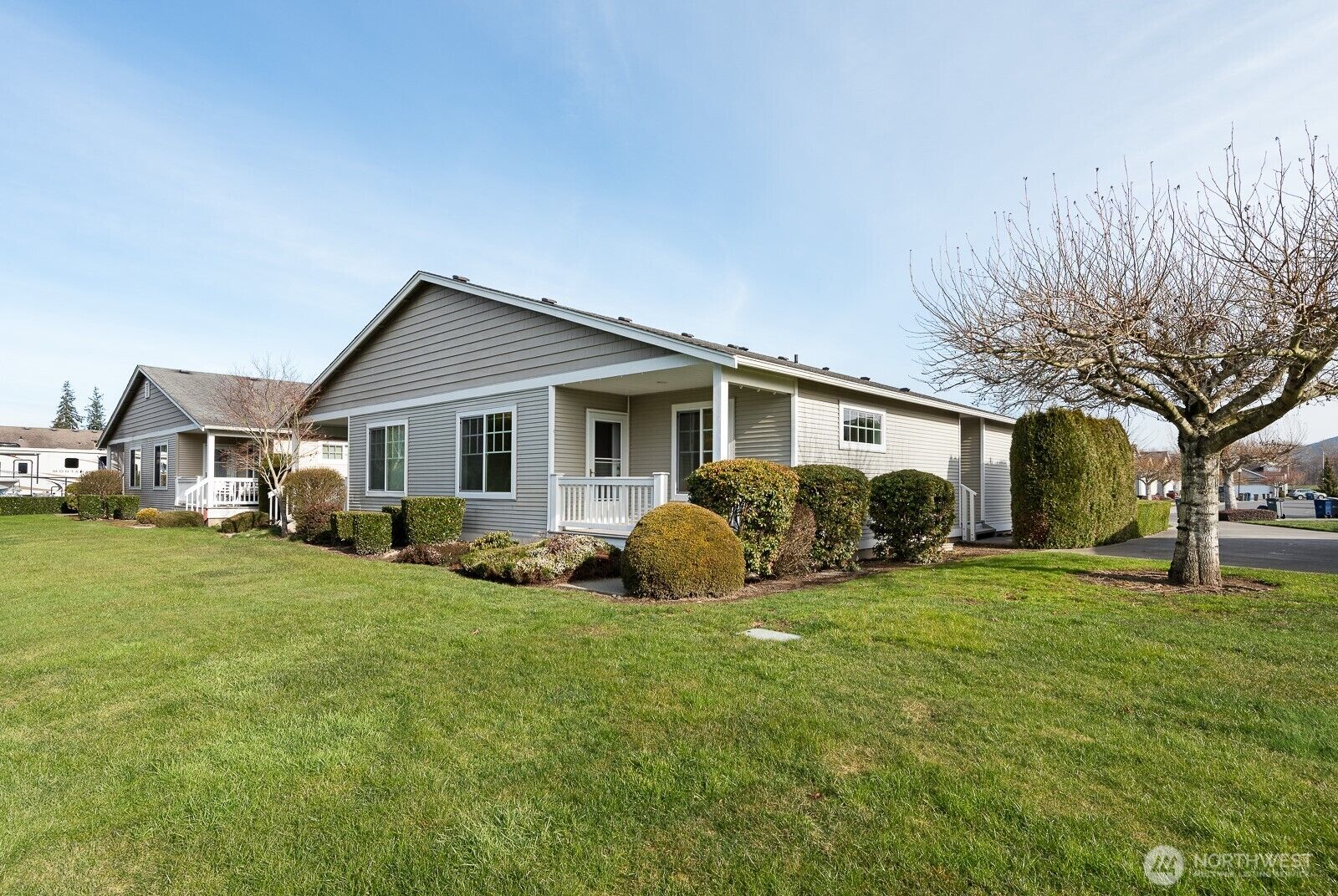 Property Photo: 1205 Decatur Cir WA 98233