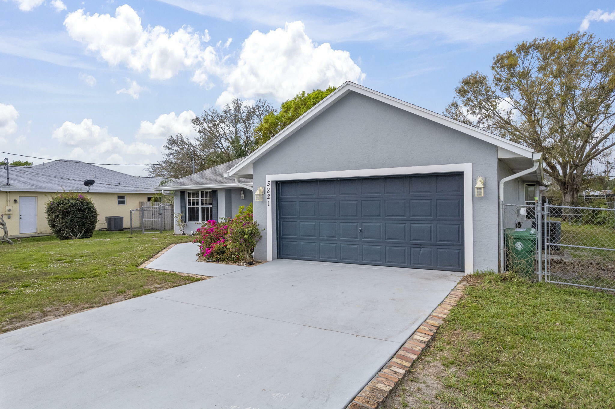 Property Photo: 3221 SE Pinto Street FL 34984