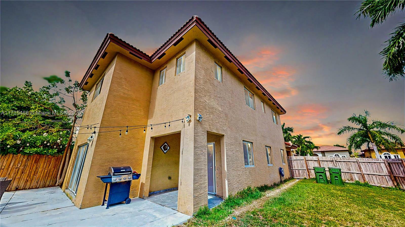 Property Photo:  4114 NE 25th Ct  FL 33033 