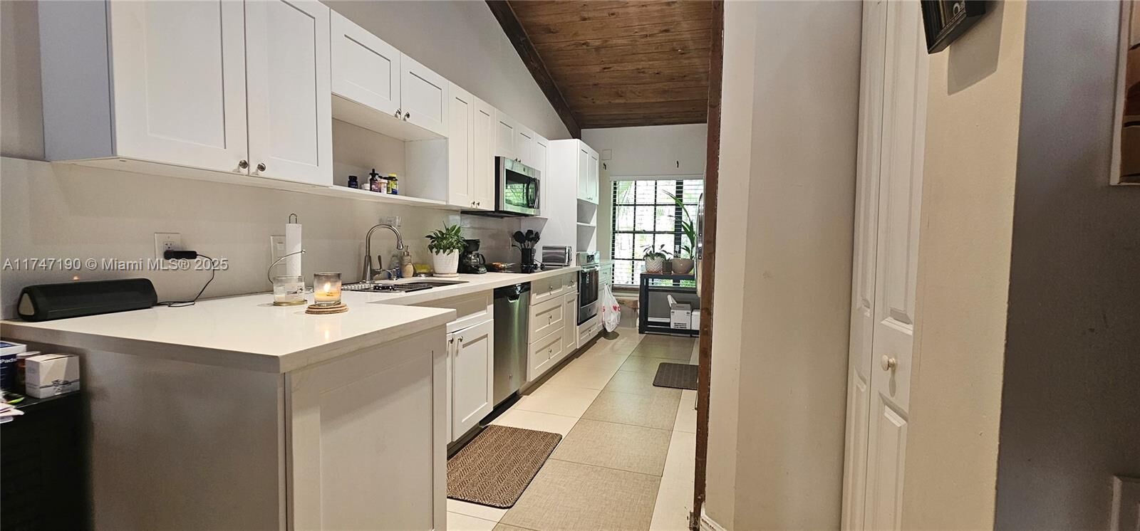 Property Photo:  13615 SW 101st Ln  FL 33186 