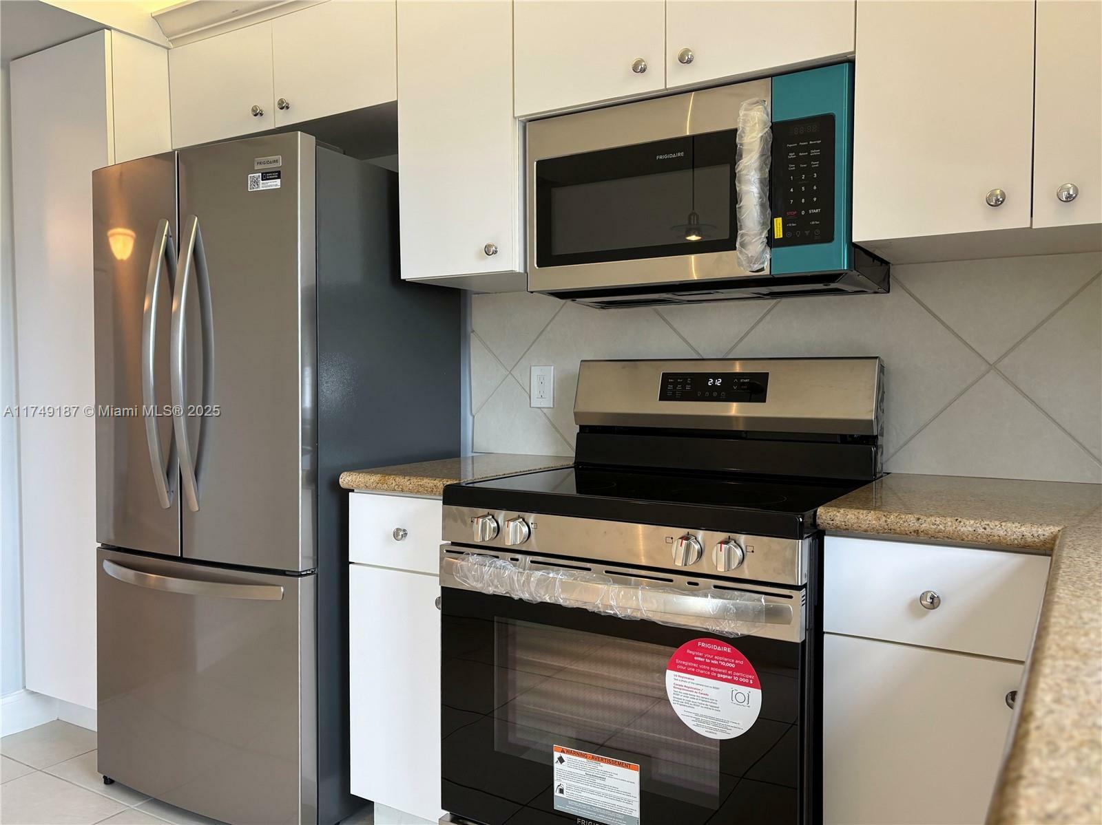 Property Photo:  1200 Hibiscus Ave 305  FL 33062 