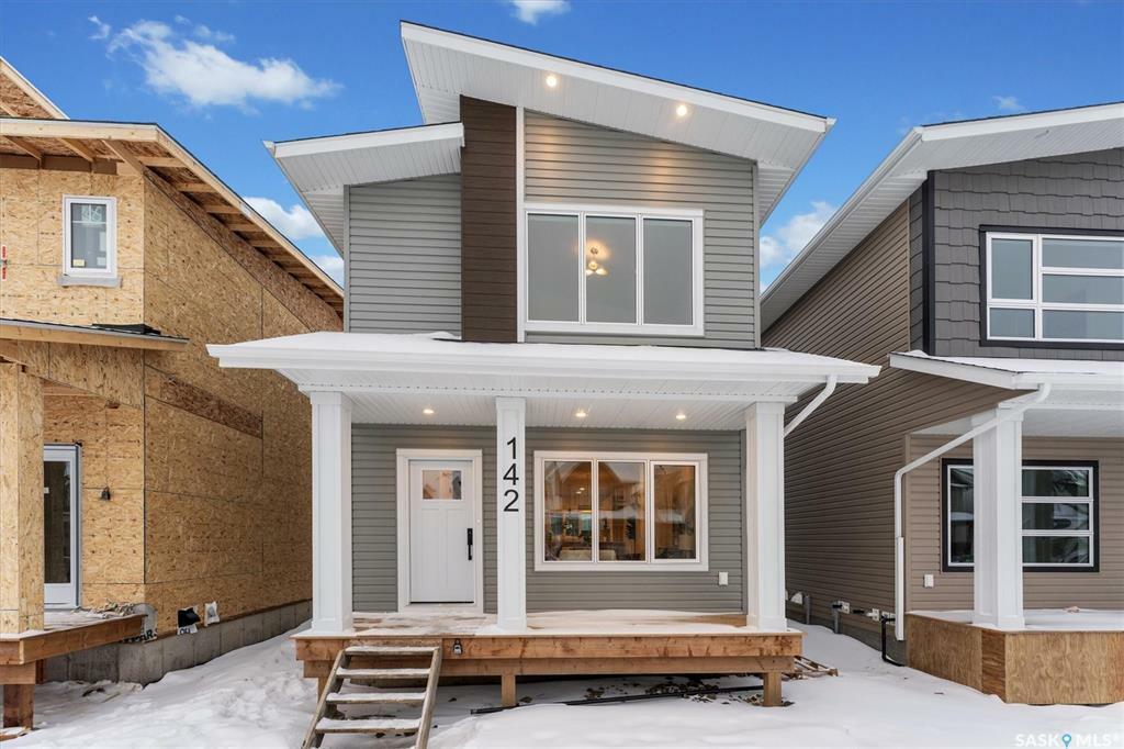 Property Photo:  174 Taube Avenue  SK S7V 1L6 