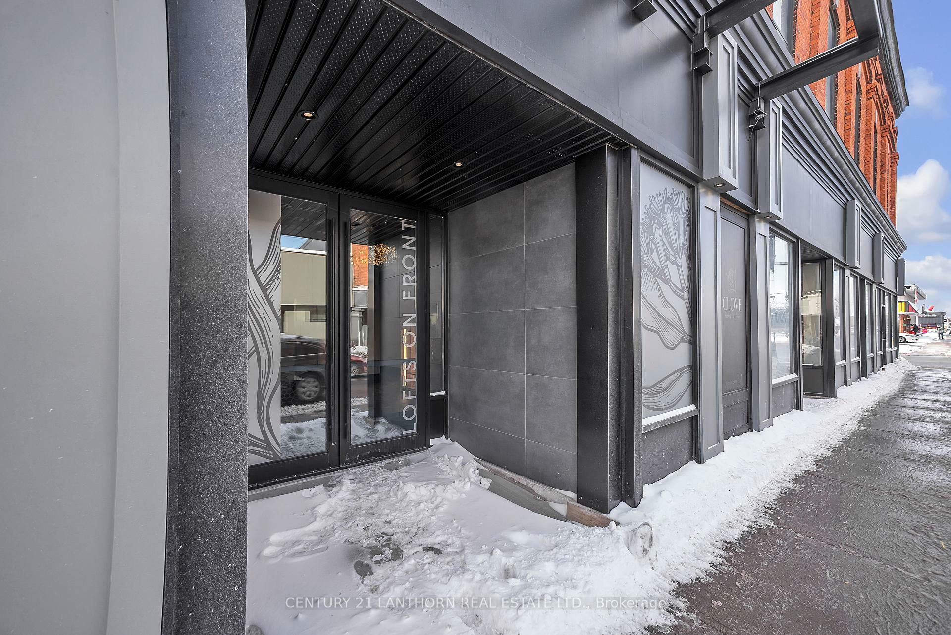 Photo de la propriété: 38 Front Street Unit # 2 ON K8N 4N2