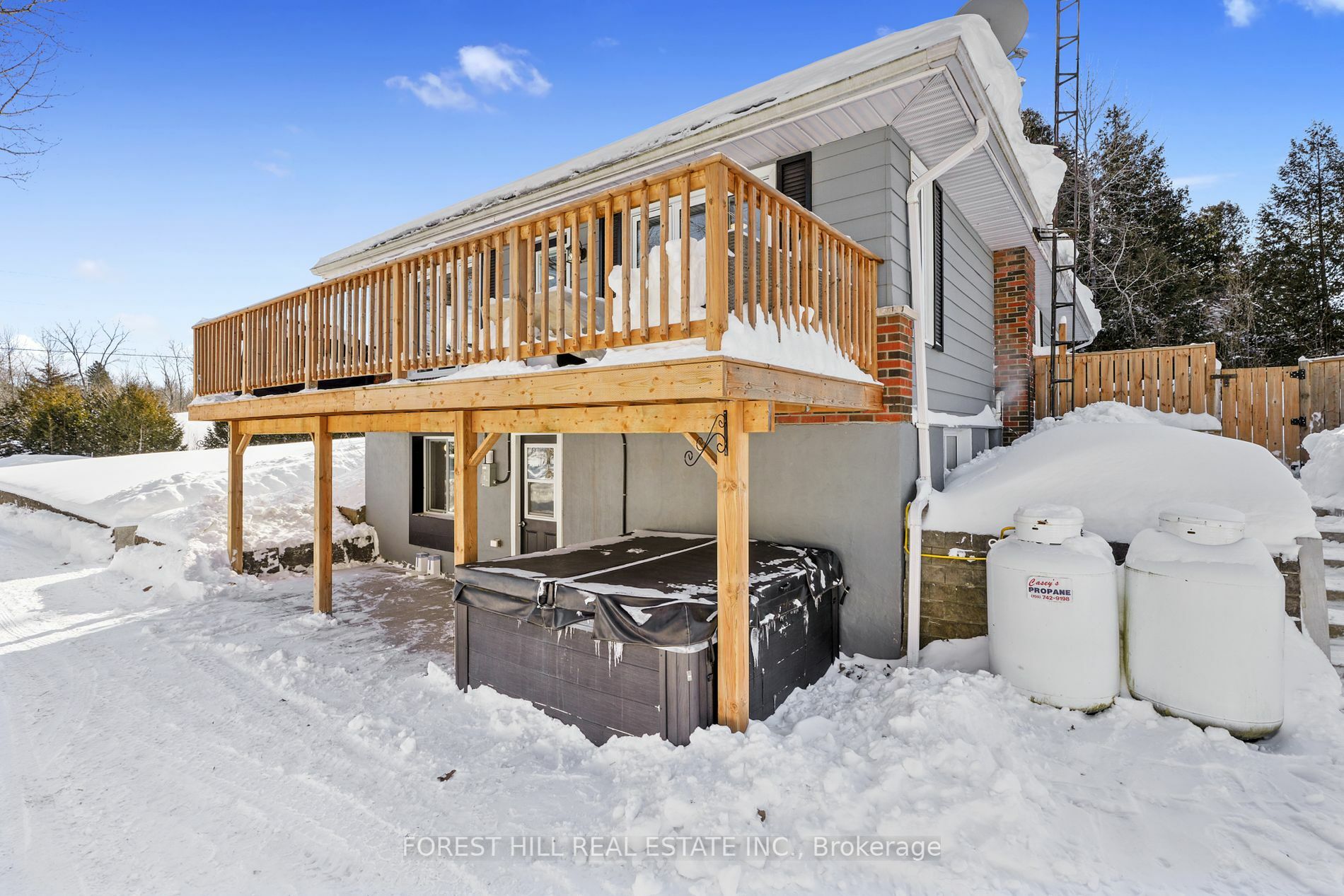 Property Photo:  2176 North School Rd  ON K0L 1Z0 