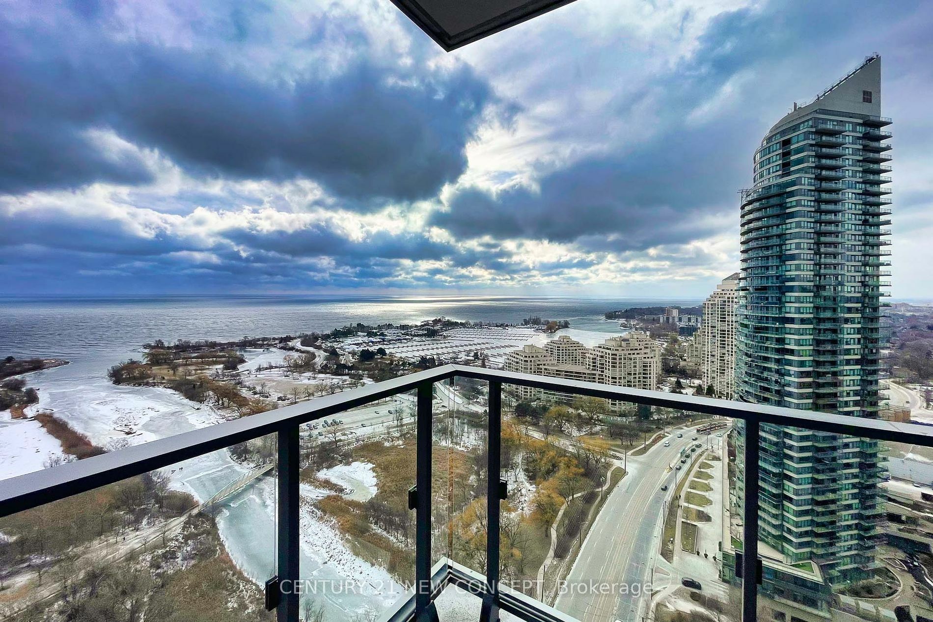 2200 Lake Shore Blvd 3201  Toronto ON M8V 1A4 photo