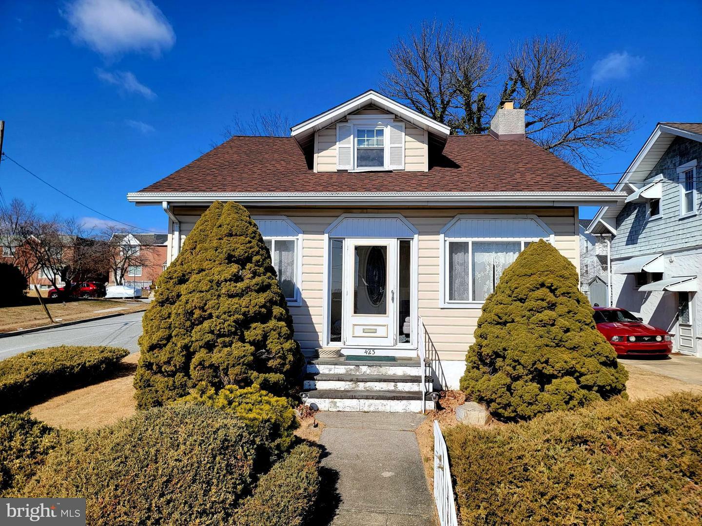 Property Photo:  423 Deakyne Avenue  PA 19078 