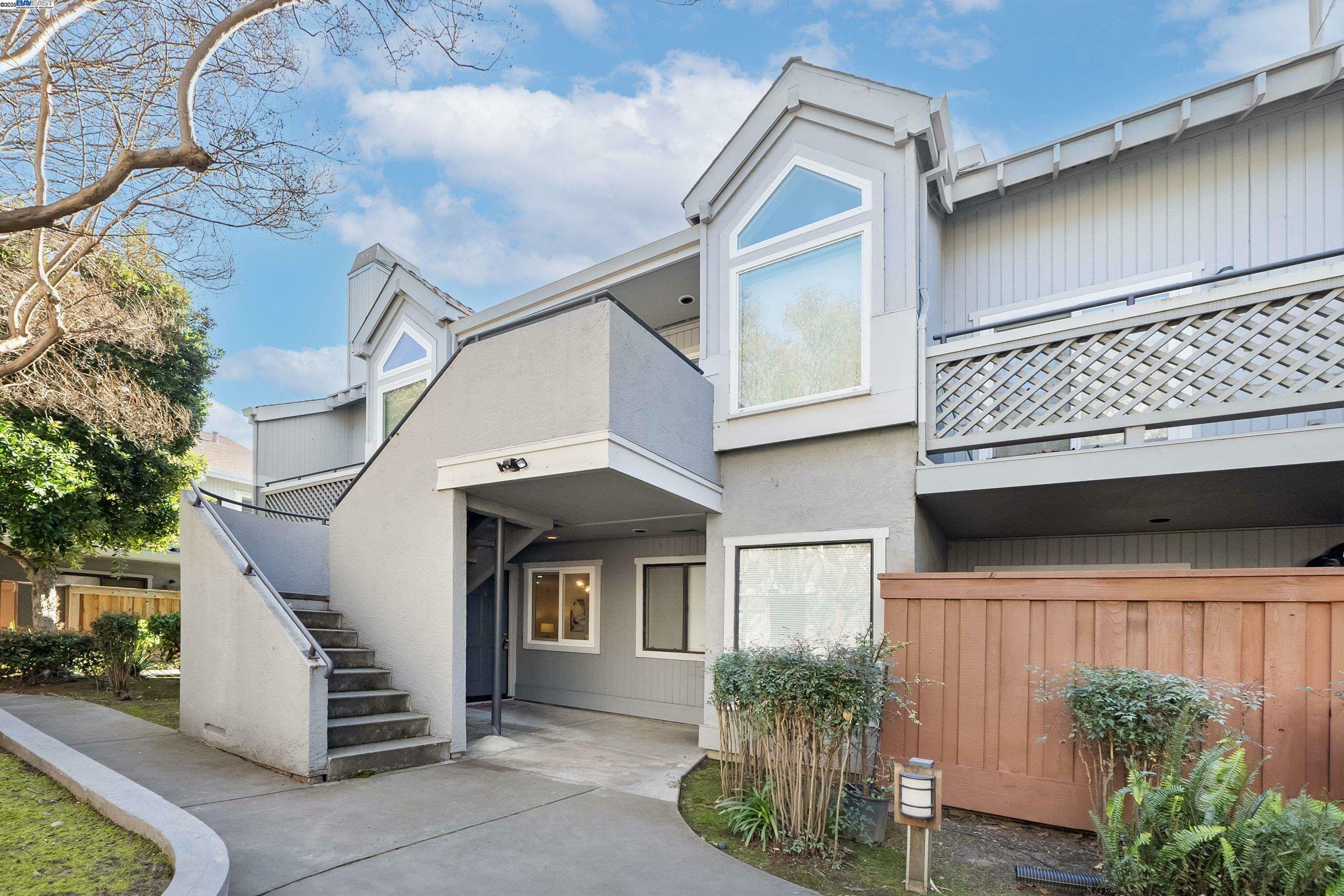 Property Photo: 4644 Devonshire Cmn CA 94536