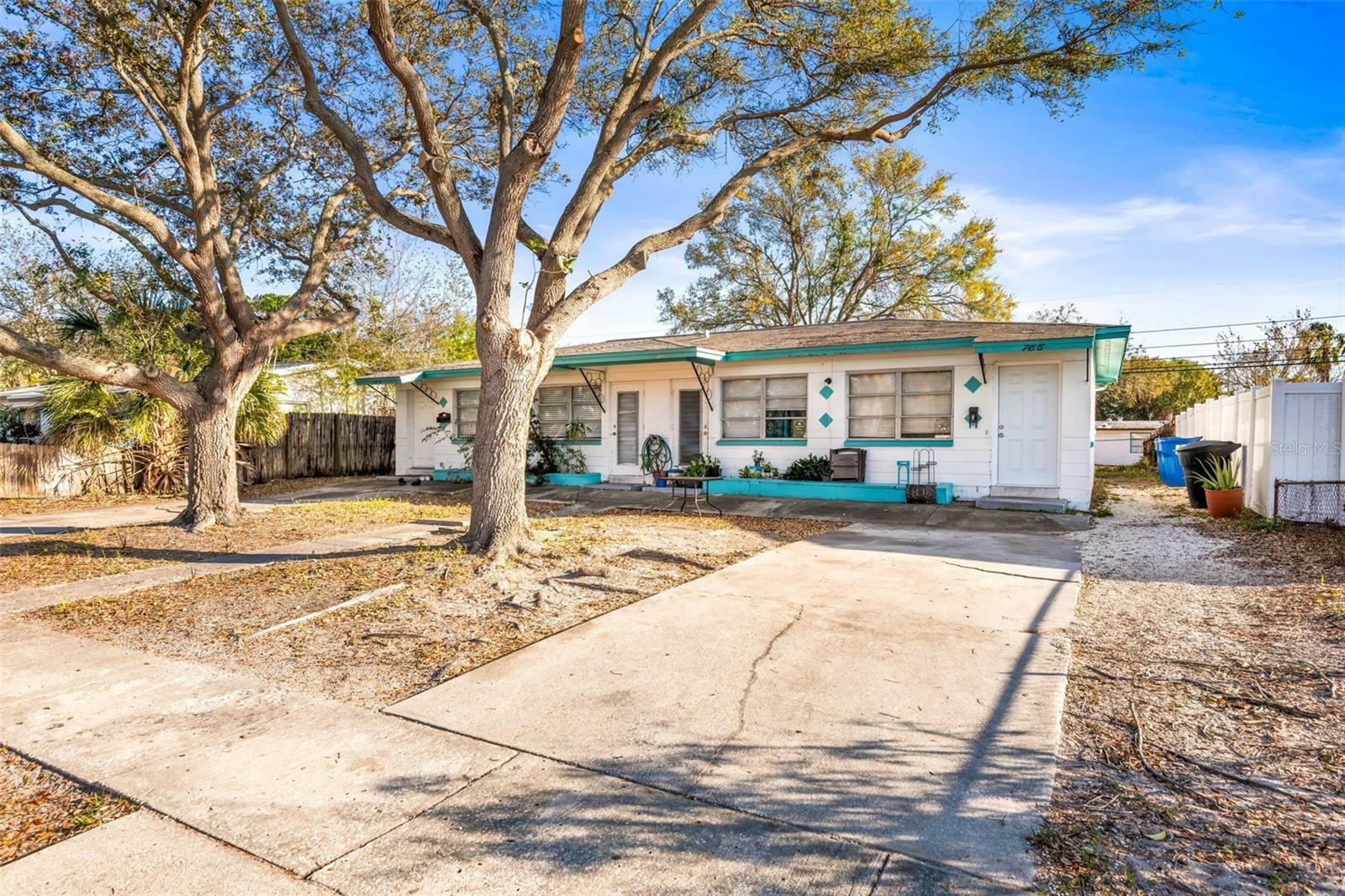 Property Photo:  784 73rd Avenue N  FL 33702 