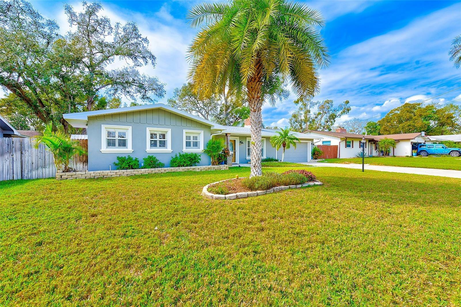 Property Photo:  1218 Wellington Drive  FL 33764 