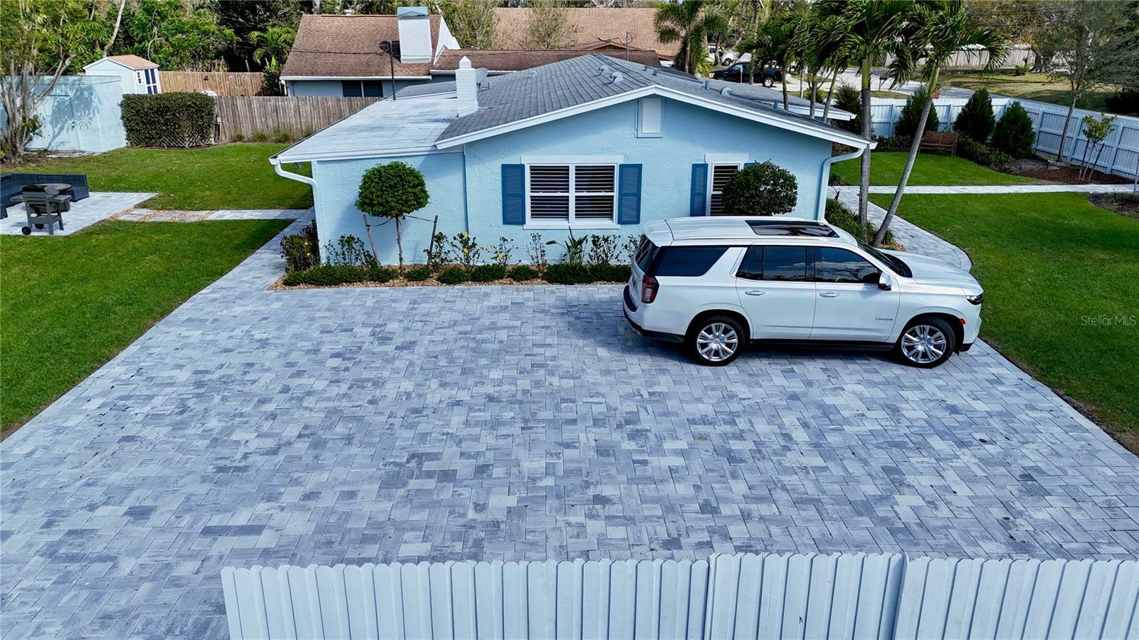 Property Photo:  4218 S Lockwood Ridge Road  FL 34231 