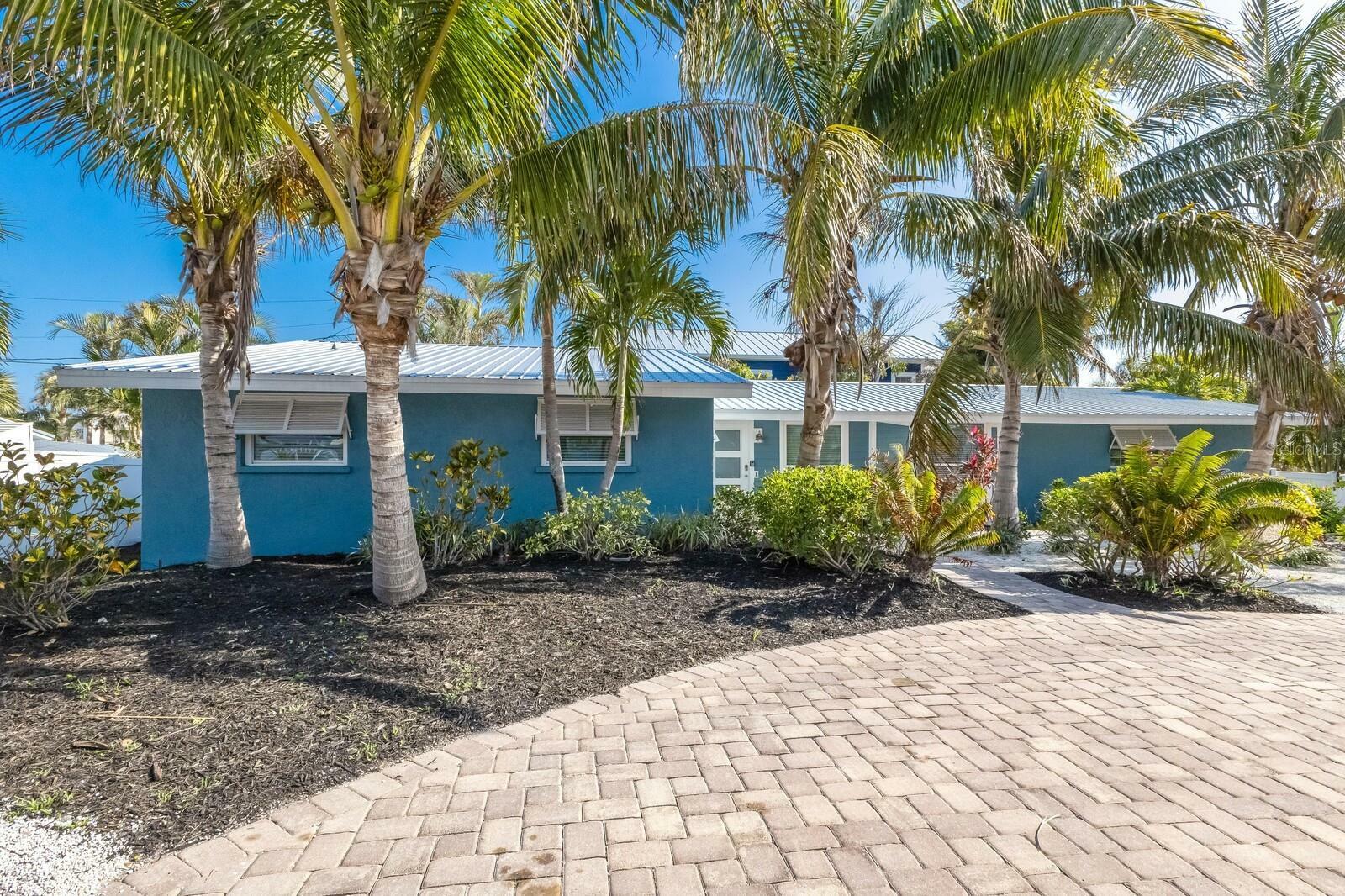 Property Photo:  6201 Holmes Boulevard  FL 34217 