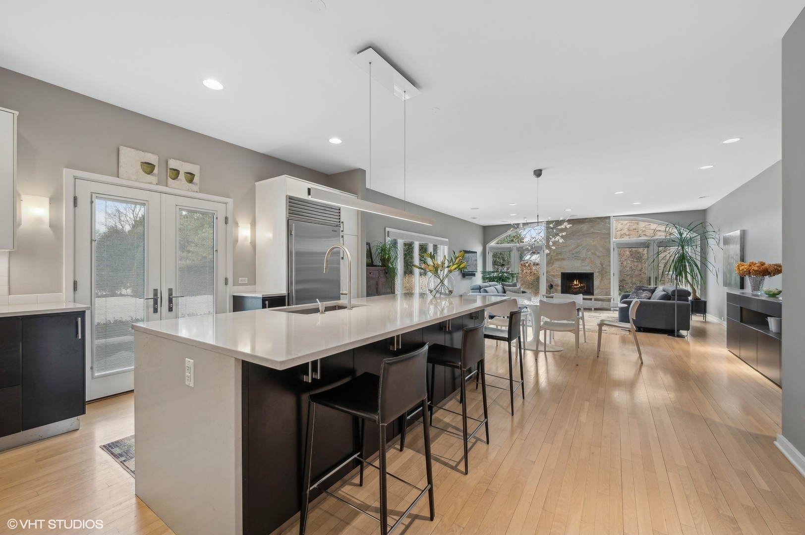 Property Photo: 312 South Avenue IL 60022