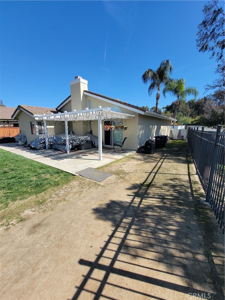 Property Photo: 31646 Corte Encinas CA 92592