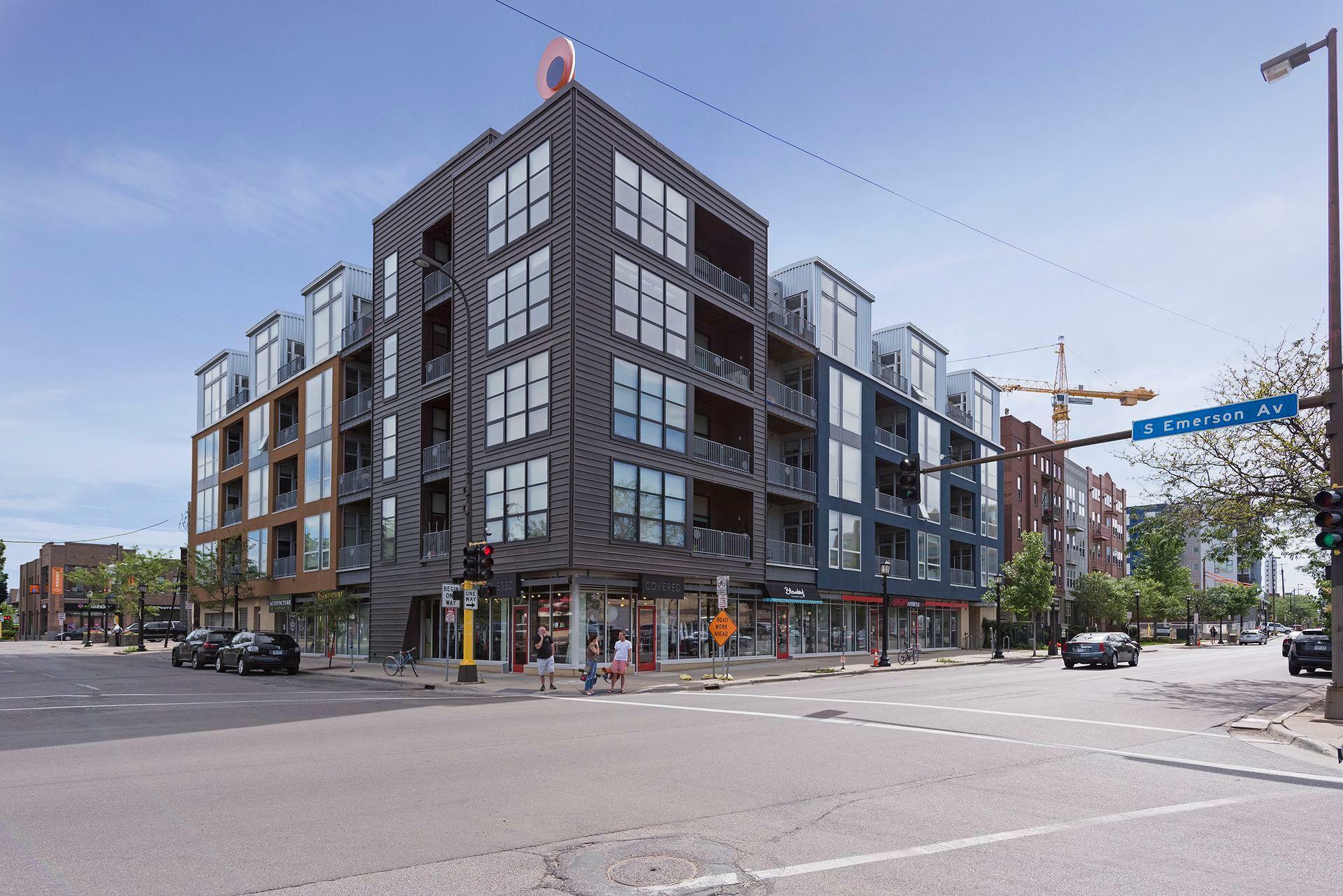 Property Photo: 1211 Lagoon Avenue 202 MN 55408