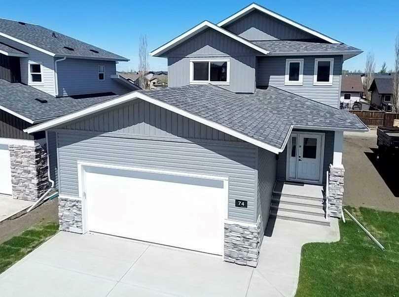 74 Palmer Circle  Blackfalds AB T0M 0J2 photo