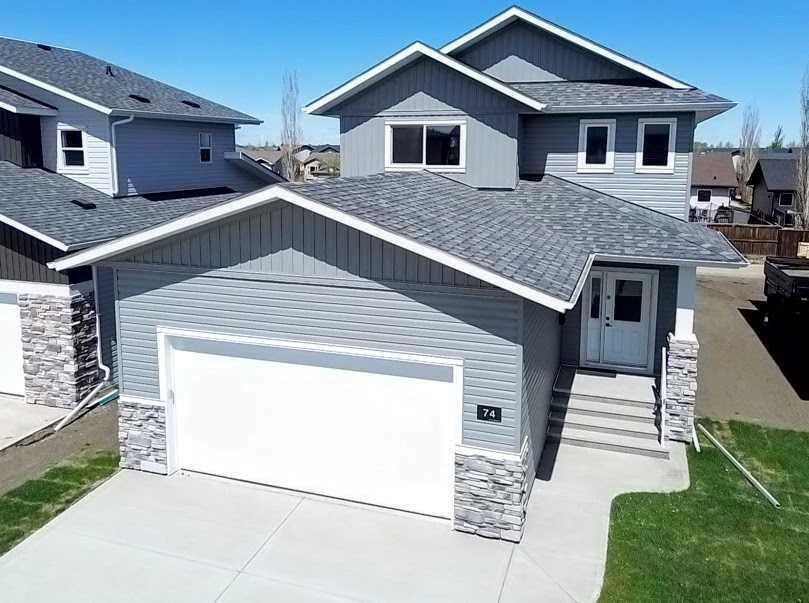 74 Palmer Circle  Blackfalds AB T0M 0J2 photo