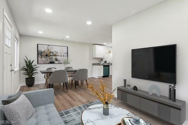 Property Photo: 427 Gloucester Ave VA 23702
