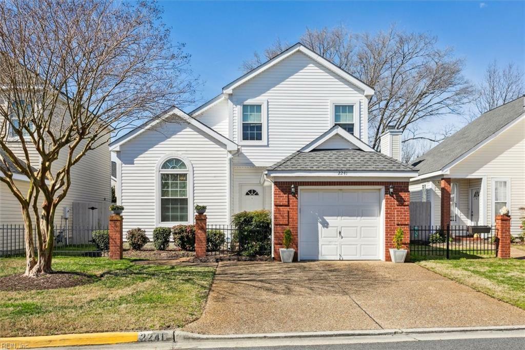 2241 Creeks Edge Dr  Virginia Beach VA 23451 photo