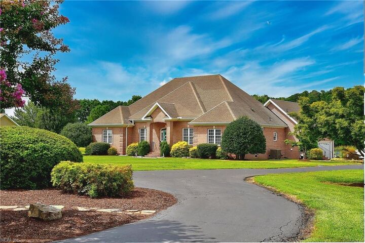 426 Benefit Rd  Chesapeake VA 23322 photo