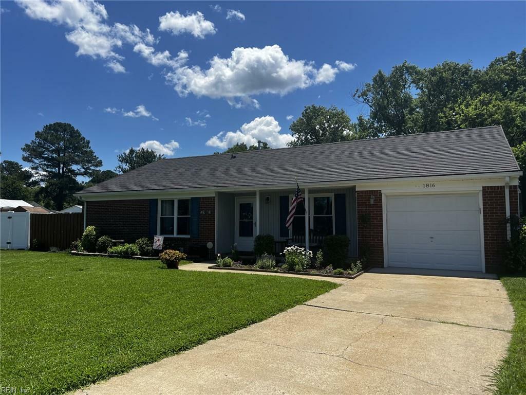 Property Photo: 1816 Citadel Ct VA 23464