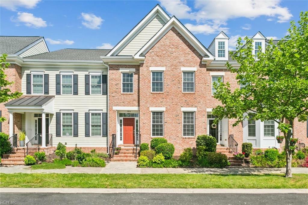 Property Photo: 105 Peyton Randolph Dr VA 23692