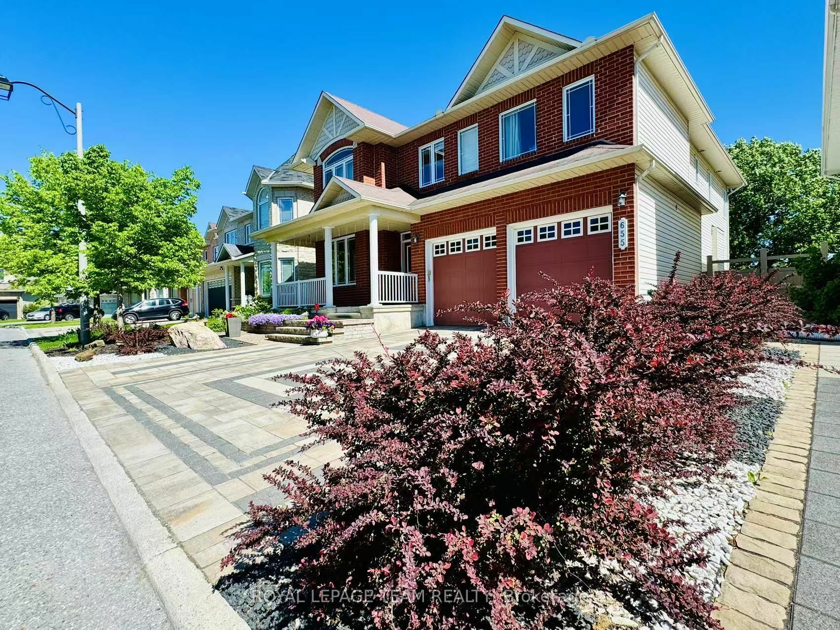 Property Photo:  655 New Liskeard Cres  ON K2J 0N3 