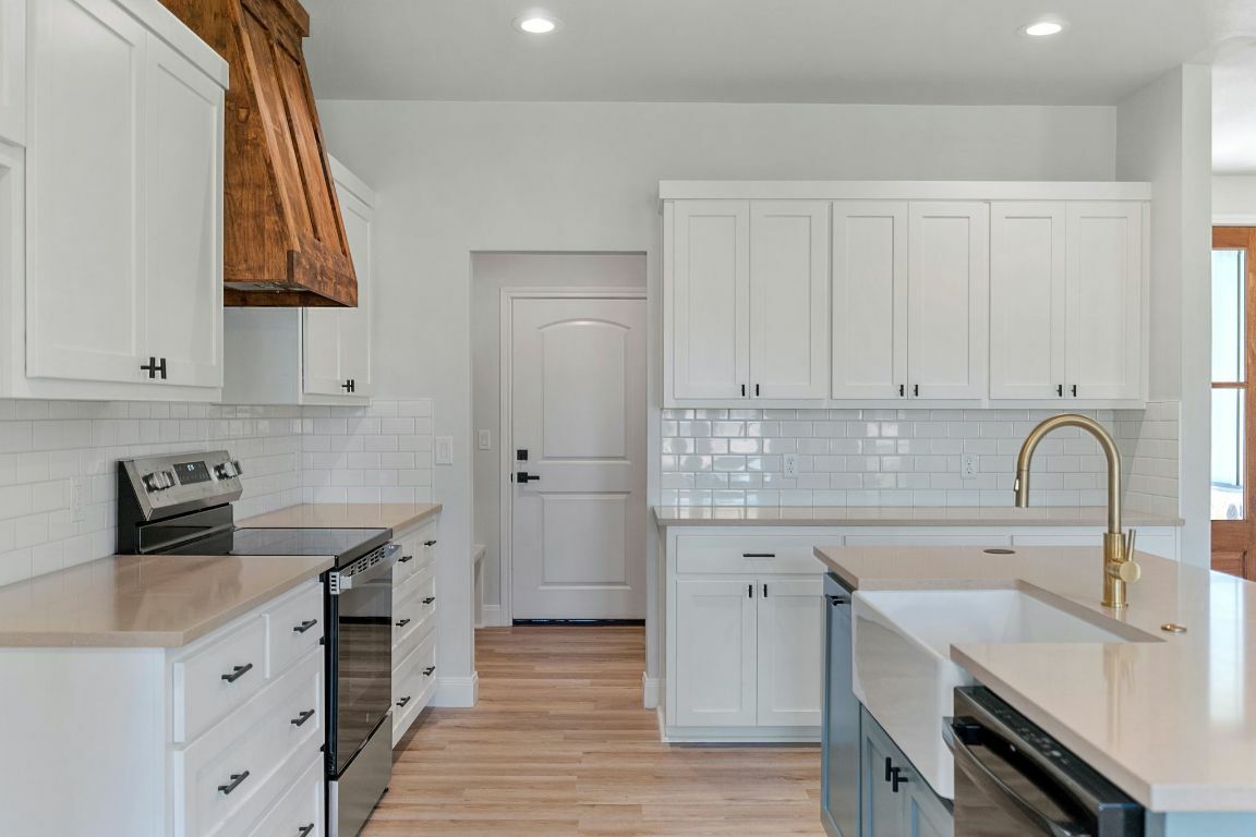 Property Photo:  1730 County Road 217  TX 78942 