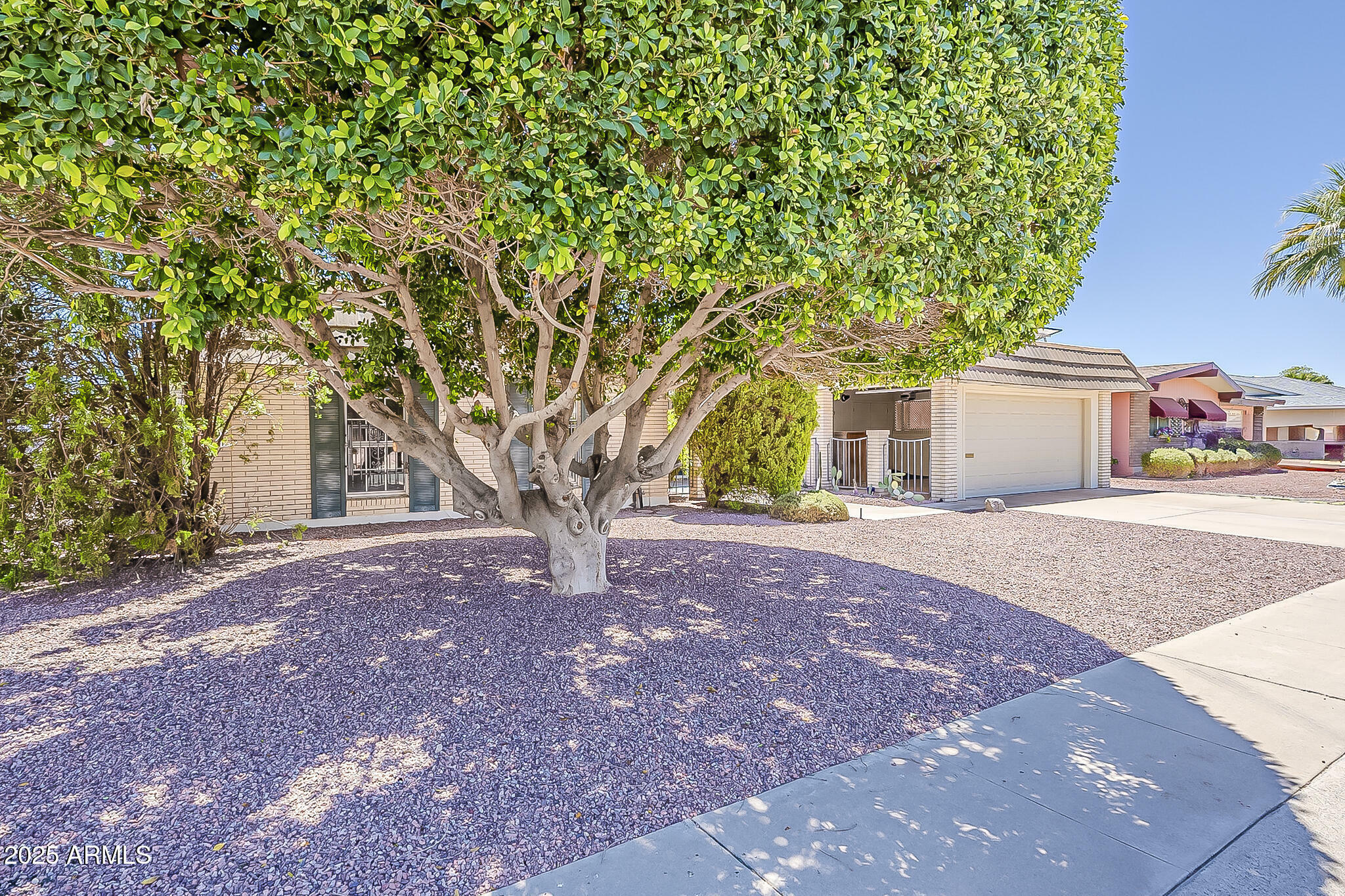 Property Photo: 10335 W Mission Lane AZ 85351