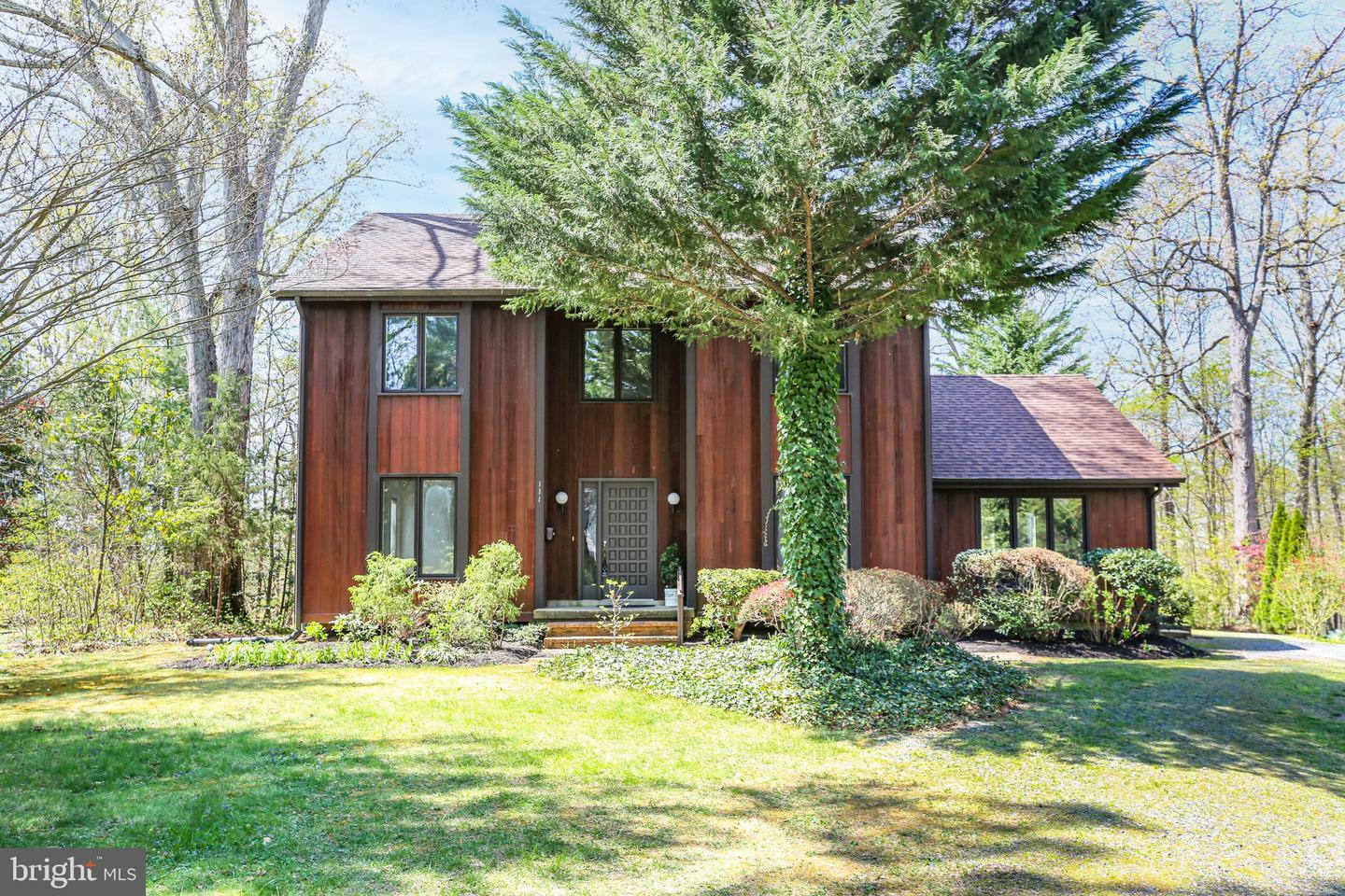 111 Windsor Circle  Fredericksburg VA 22405 photo