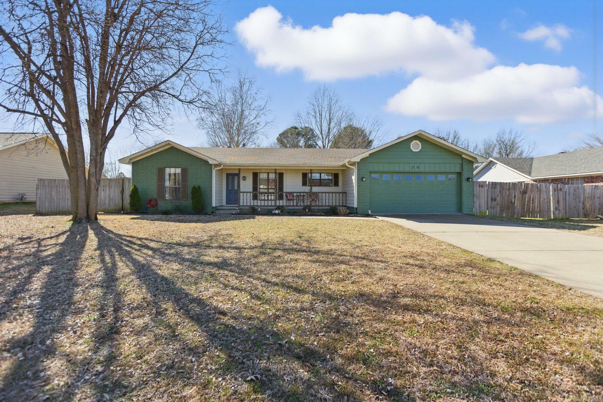 Property Photo:  25 Red Oak Drive  AR 72023 