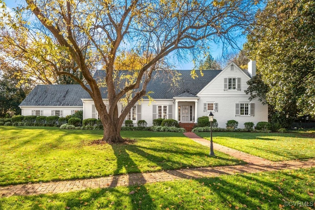 Property Photo: 220 Queen Charlotte Road VA 23221