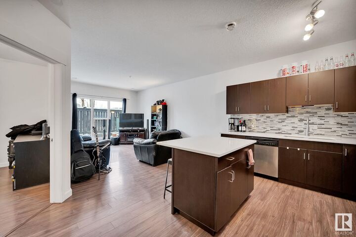 10518 113 Street NW 109  Edmonton AB T5H 0C6 photo
