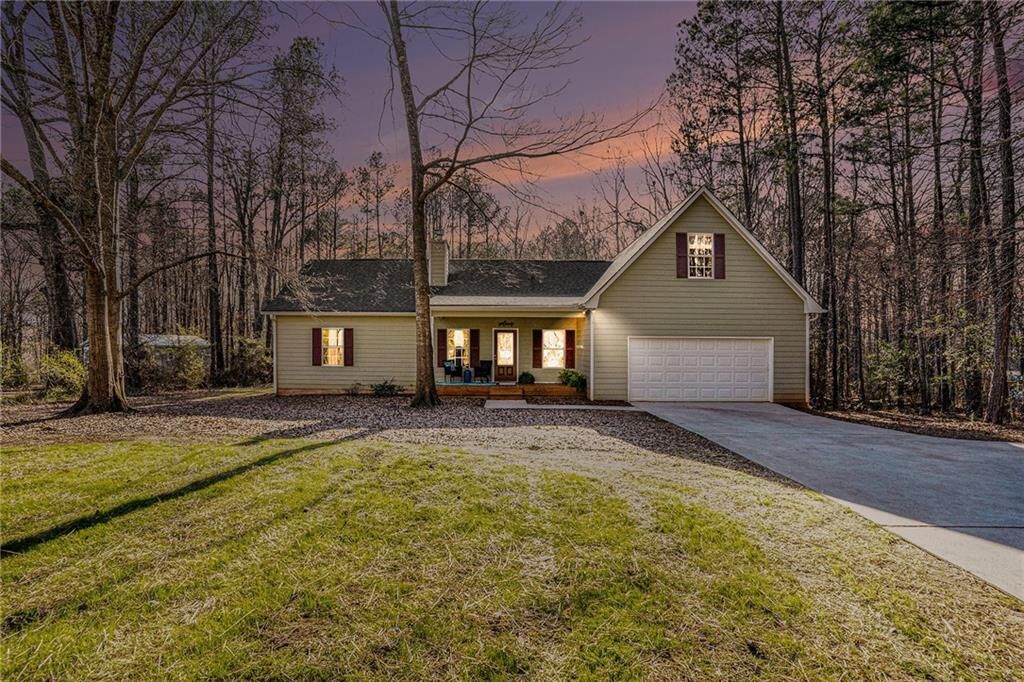 Property Photo:  305 Deep Step Road  GA 30014 