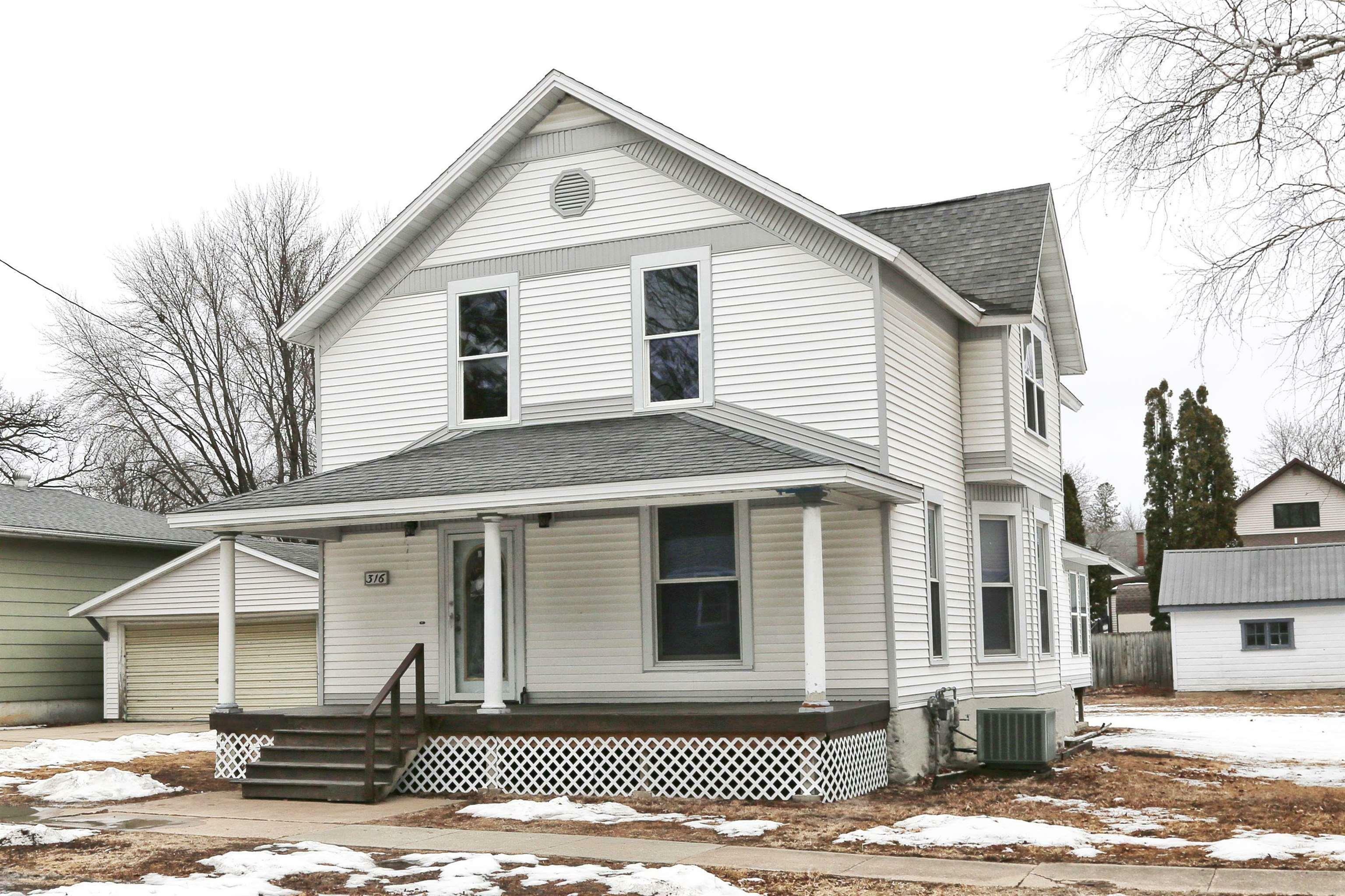 316 Madison Street  Nashua IA 50658 photo