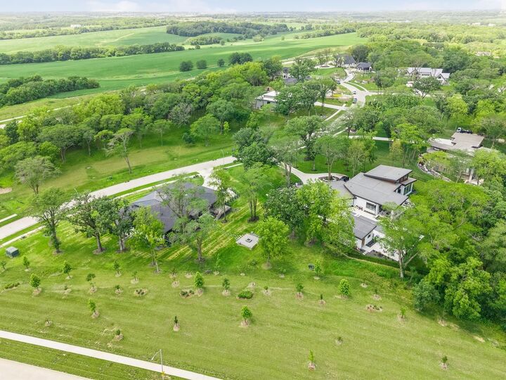 Property Photo:  1576 S Stonewood Drive  IA 50266 