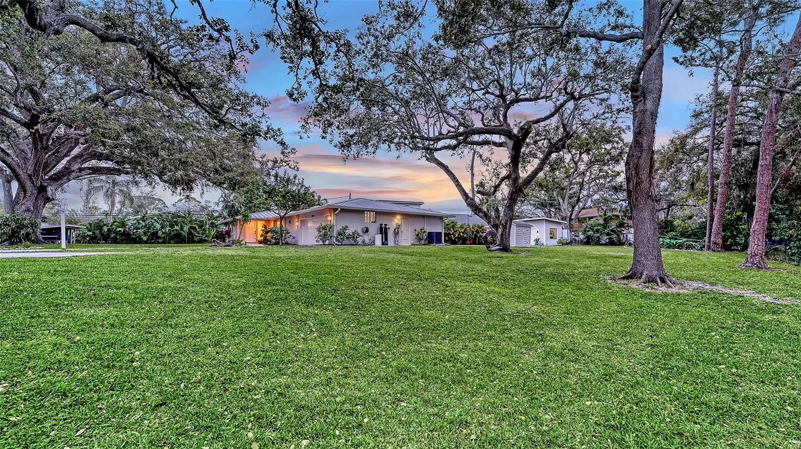 Property Photo: 4045 Lisbon Place FL 34231