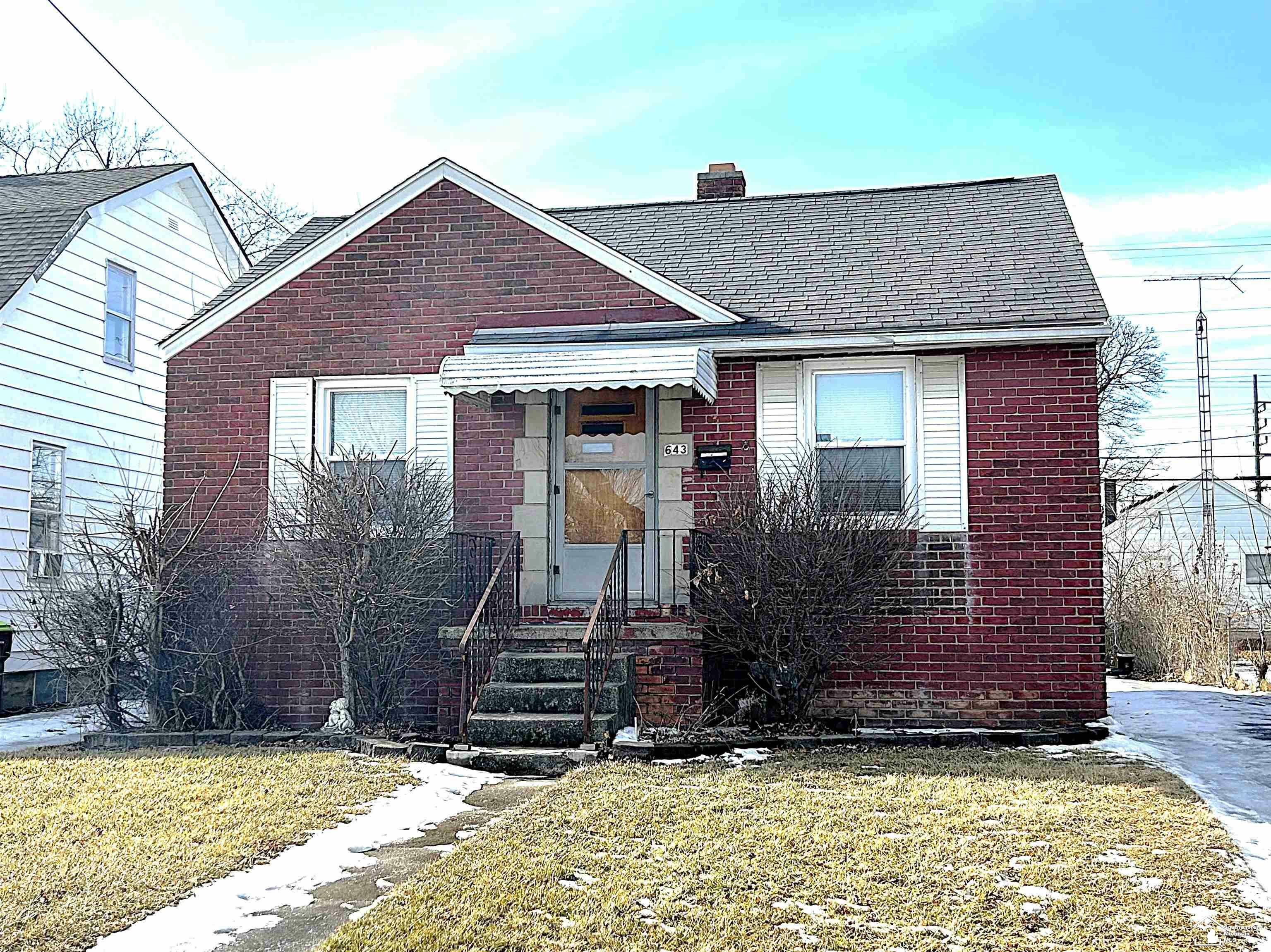 Property Photo: 643 Michigan Avenue MI 48162
