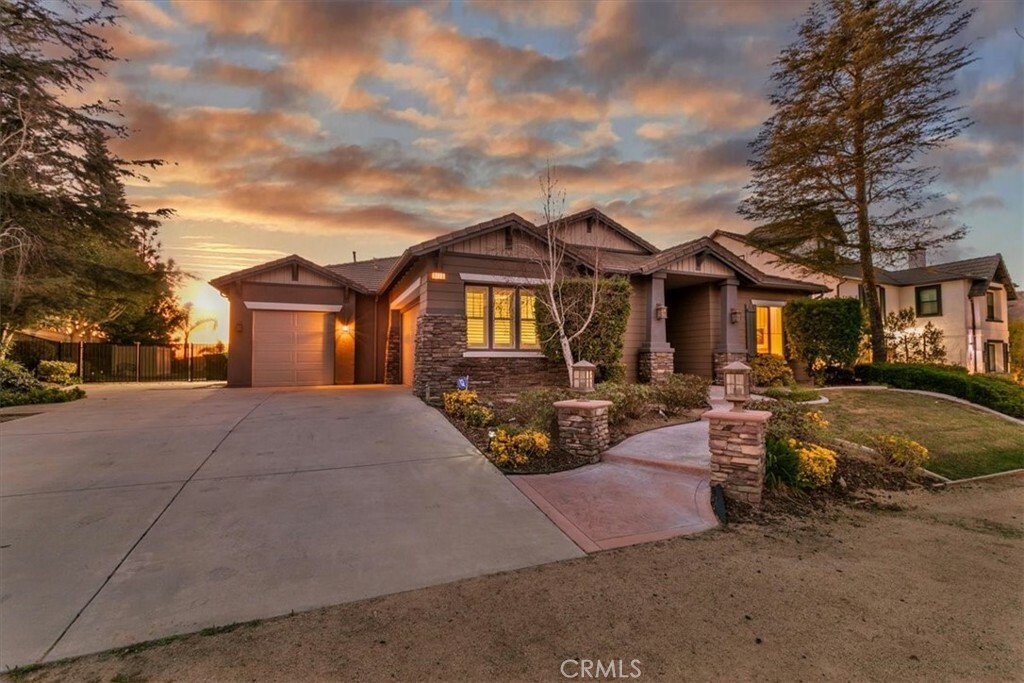 Property Photo: 1486 Valley Drive CA 92860