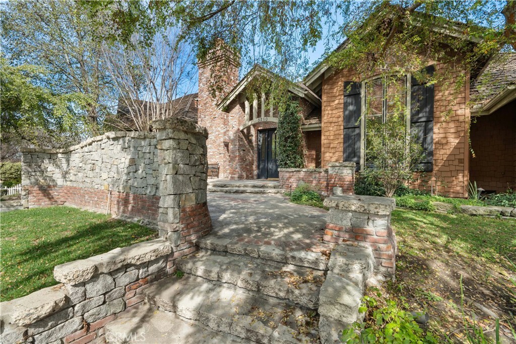 Property Photo: 3210 Las Faldas Drive CA 92835