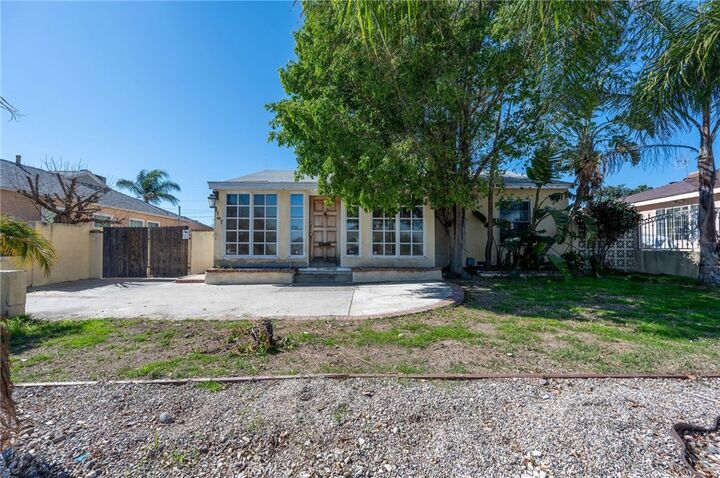 Property Photo:  8107 Laurelgrove Avenue  CA 91605 