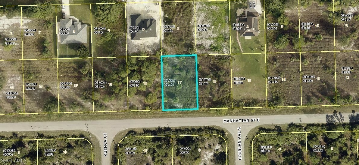 Property Photo: 543 Manhattan Street E FL 33974