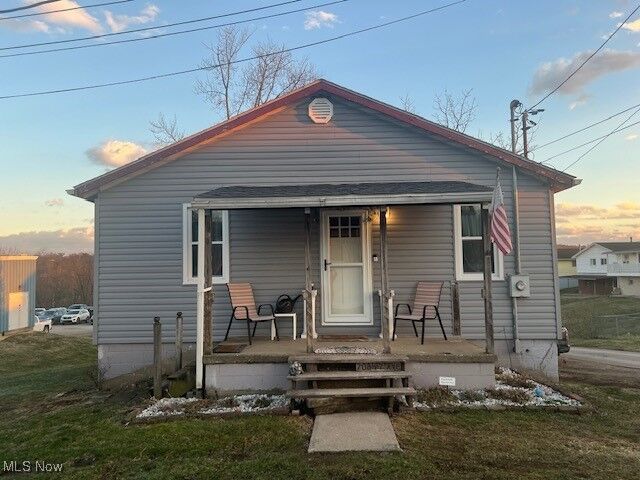Property Photo:  708 1/2 7th Avenue  WV 26101 
