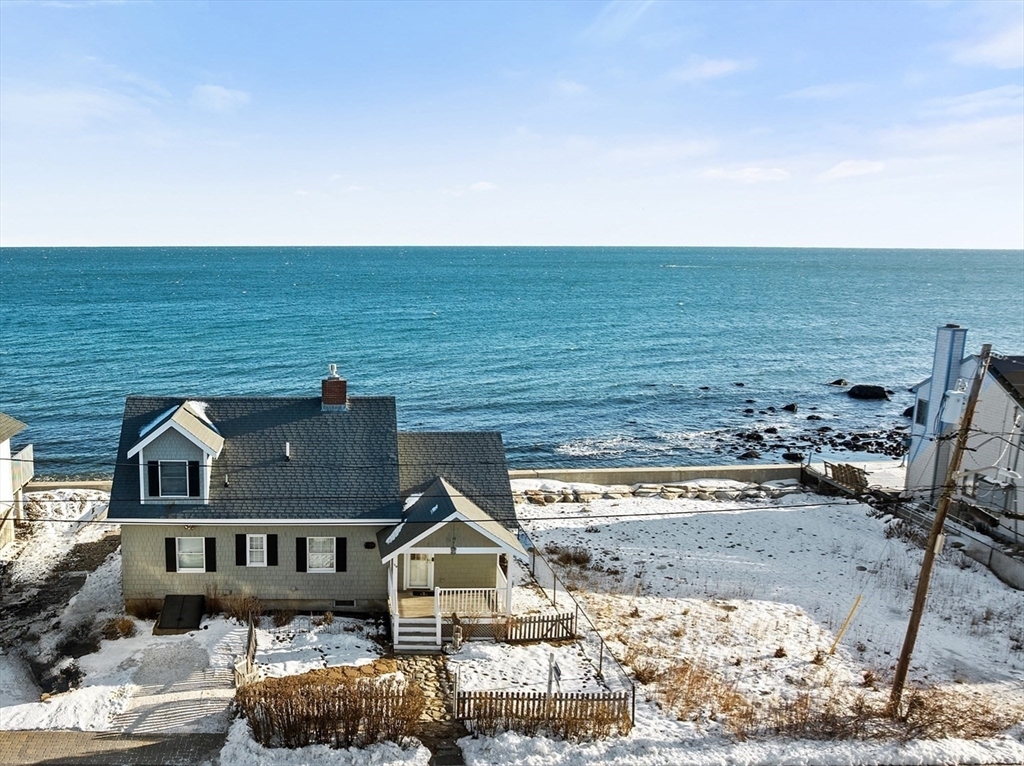 114 Oceanside Dr  Scituate MA 02066 photo