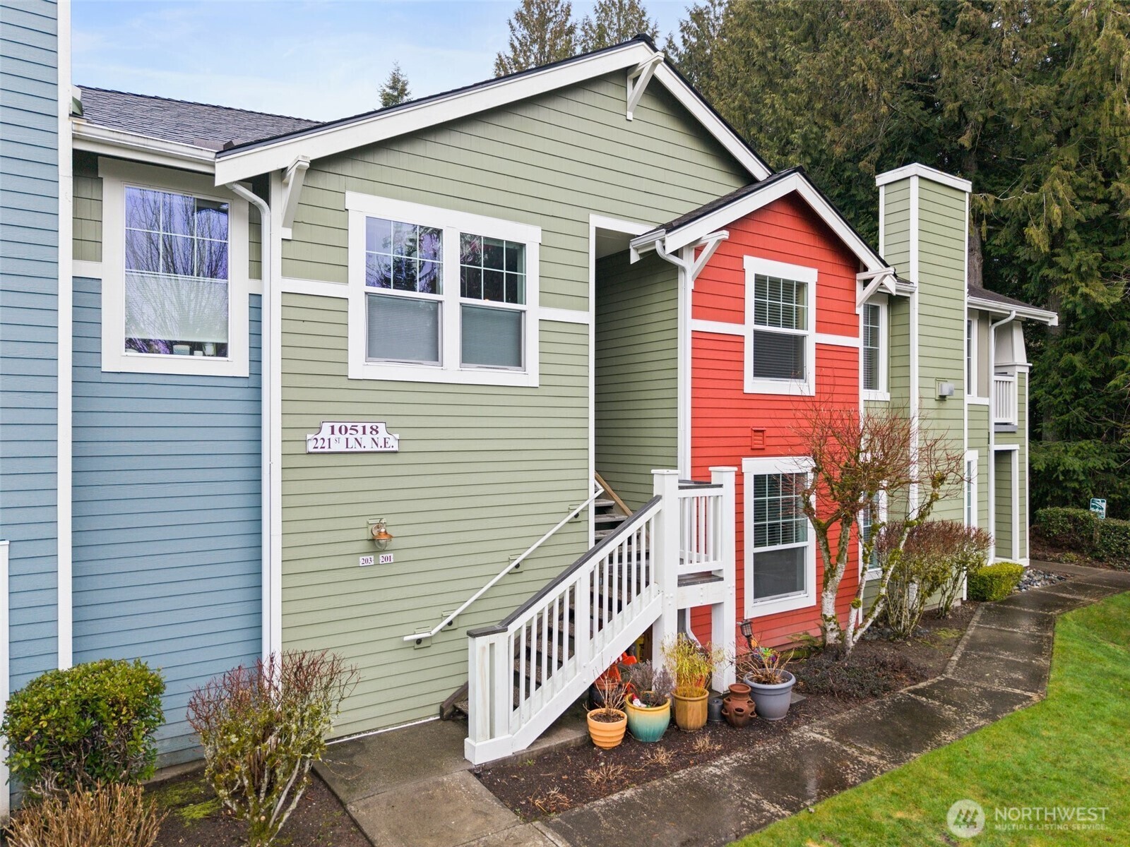 Property Photo: 10518 221st Lane NE 201 WA 98053